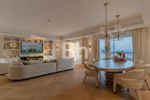 3 Bedrooms Apartment in The Fairmont Palm Residence South