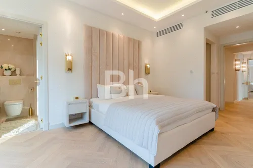 3 Bedrooms Apartment in The Fairmont Palm Residence South
