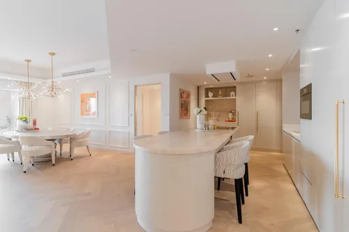 3 Bedrooms Apartment in The Fairmont Palm Residence South