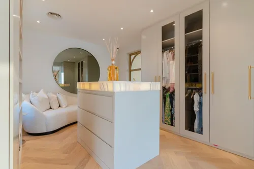 3 Bedrooms Apartment in The Fairmont Palm Residence South