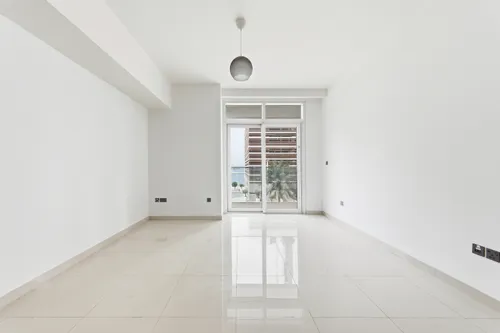 2 Bedrooms Apartment in Sunrise Bay