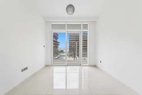 2 Bedrooms Apartment in Sunrise Bay