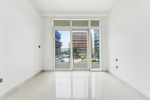 2 Bedrooms Apartment in Sunrise Bay