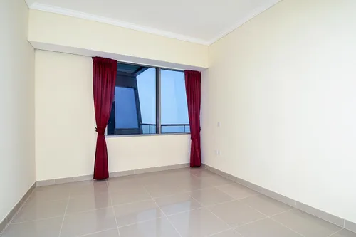 4 Bedrooms Apartment in Ocean Heights