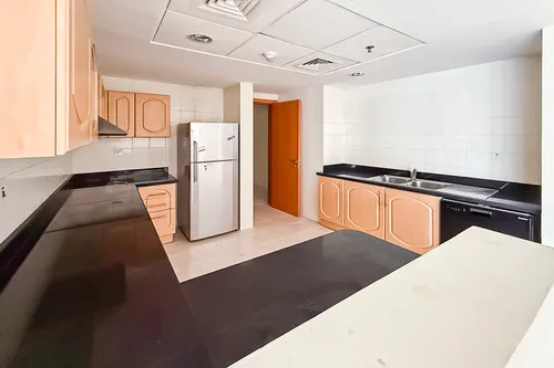 3 Bedrooms Apartment in The Waves Tower A