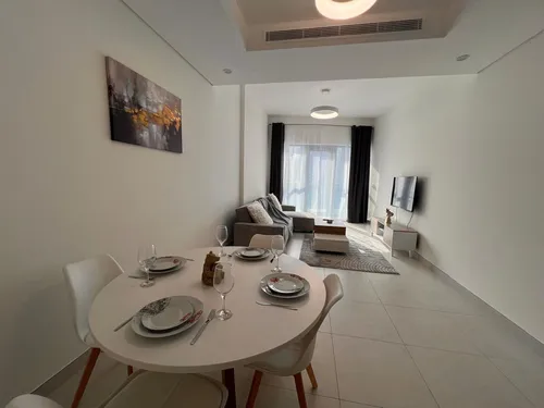 1 Bedroom Apartment in The Bay