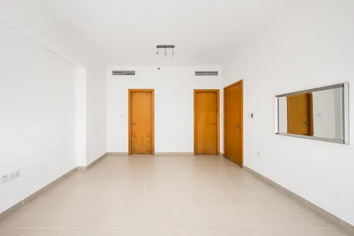 2 Bedrooms Apartment in Aurora Tower