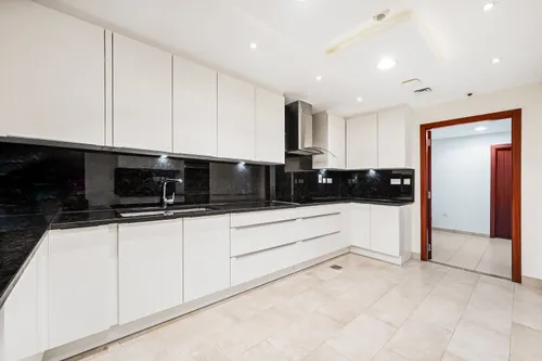 4 Bedrooms Apartment in Murjan 6