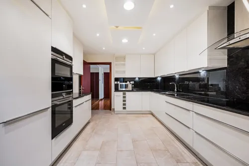 4 Bedrooms Apartment in Murjan 6