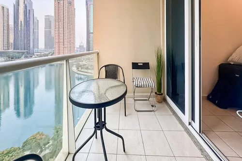 Apartment in Lake View Tower