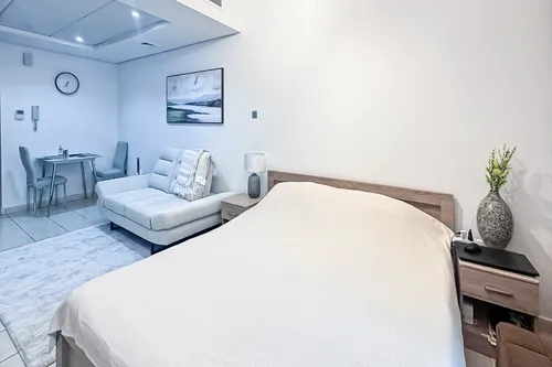 Apartment in Lake View Tower