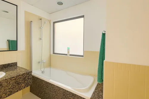 2 Bedrooms Apartment in Amwaj 4