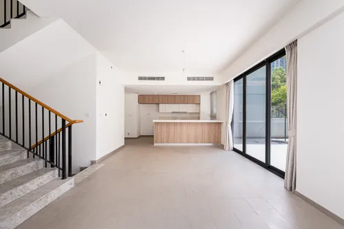 3 Bedrooms Villa in Executive Residences 2