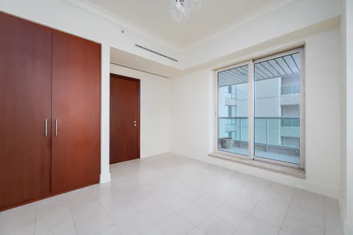 4 Bedrooms Apartment in Al Mesk Tower
