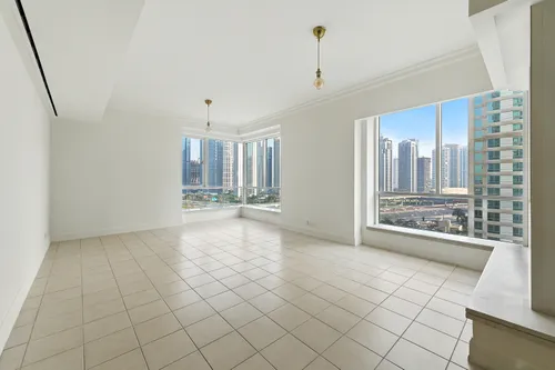 Chiller Free | Marina View | Maids Room