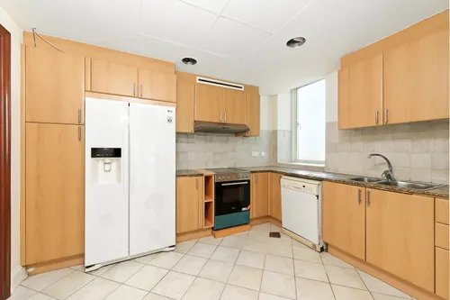 4 Bedrooms Apartment in Al Mesk Tower