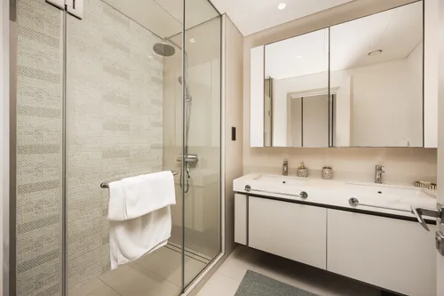 2 Bedrooms Apartment in Sunrise Bay Tower 2