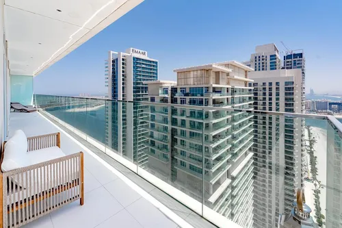 3 Bedrooms Apartment in Sunrise Bay Tower 1