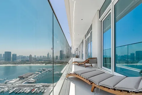 3 Bedrooms Apartment in Sunrise Bay Tower 1