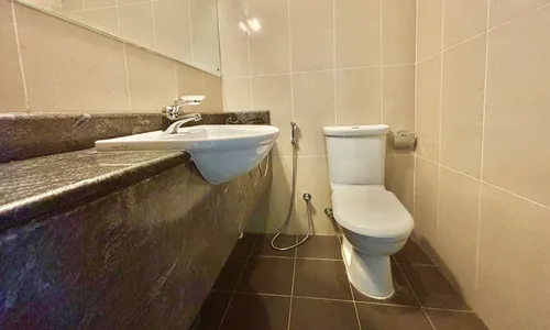 1 Bedroom Apartment in Lake Shore Tower