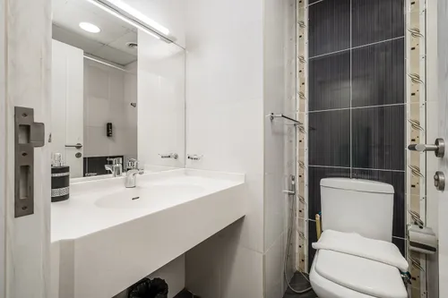 2 Bedrooms Apartment in Marina Wharf 2