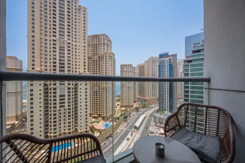 2 Bedrooms Apartment in Marina Wharf 2