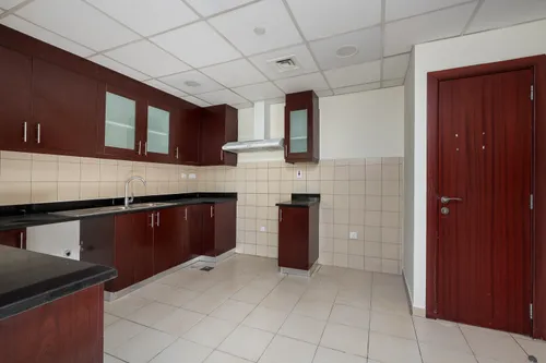 3 Bedrooms Apartment in Murjan 1