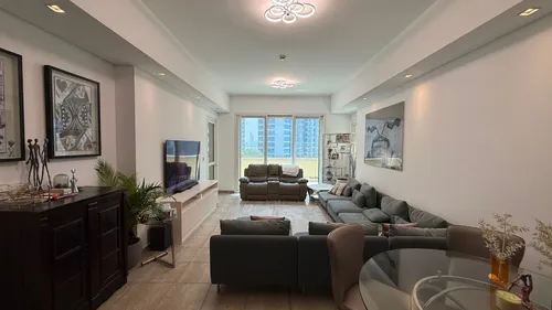 2 Bedrooms Apartment in Marina Residence 1