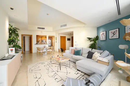 3 Bedrooms Apartment in Trident Grand Residence