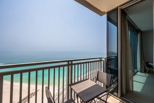 2 Bedrooms Apartment in 5242 Tower 1