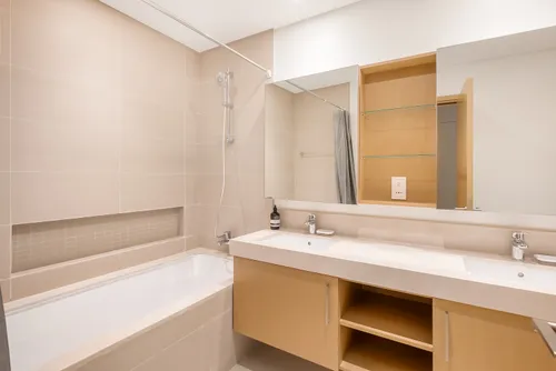 2 Bedrooms Apartment in 5242 Tower 1