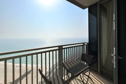 2 Bedrooms Apartment in 5242 Tower 1
