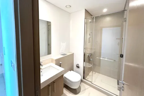 2 Bedrooms Apartment in 5242 Tower 1