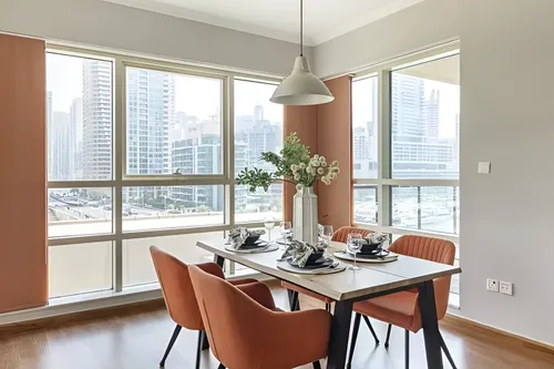 2 Bedrooms Apartment in Marina Quay West