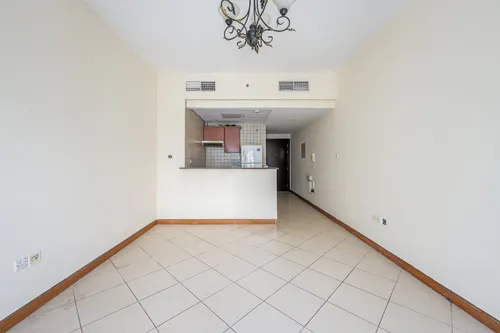 Vacant | Near Metro | Marina Living