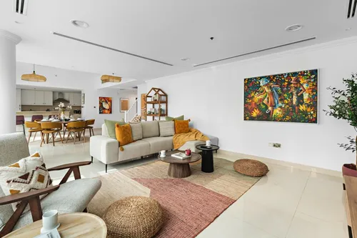 3 Bedrooms Apartment in Marina Quays North