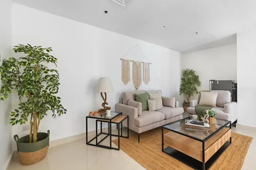 3 Bedrooms Apartment in Marina Quays North