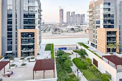 2 Bedrooms Apartment in AZIZI RIviera 18