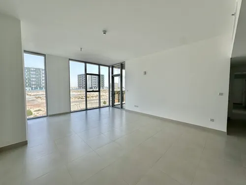 3 Bedrooms Apartment in The Pulse Boulevard Apartments (C2)