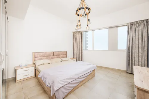 1 Bedroom Apartment in Lake Shore Tower