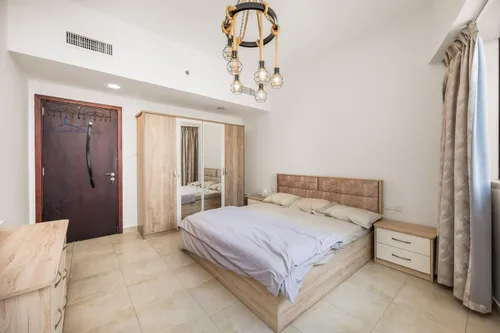 1 Bedroom Apartment in Lake Shore Tower