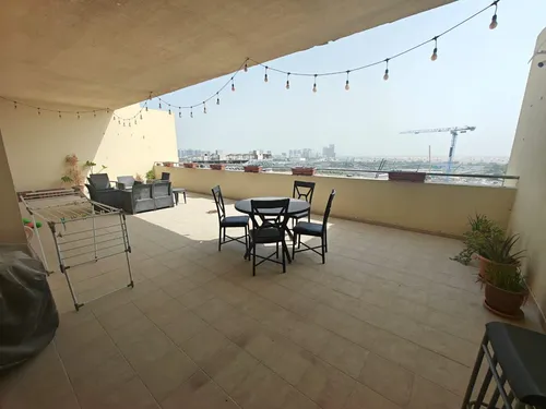 2 Bedrooms Apartment in Newbridge Hill 1
