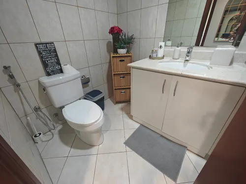 2 Bedrooms Apartment in Newbridge Hill 1