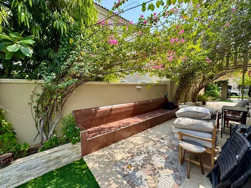 4 Bedrooms Townhouse in Casa Dora