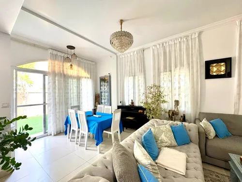 4 Bedrooms Townhouse in Casa Dora