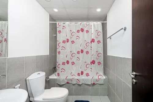 1 Bedroom Apartment in Autumn