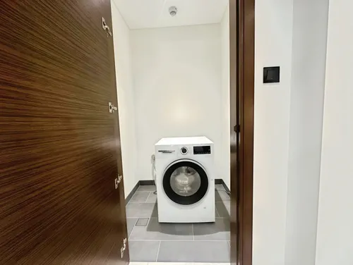 2 Bedrooms Apartment in The Crest Tower A