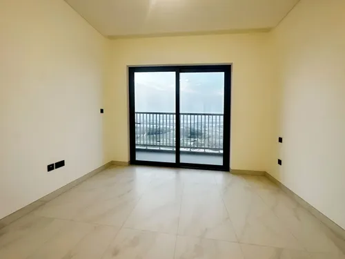 2 Bedrooms Apartment in The Crest Tower A