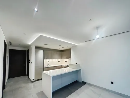 2 Bedrooms Apartment in The Crest Tower A