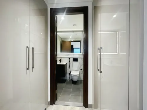 2 Bedrooms Apartment in The Crest Tower A